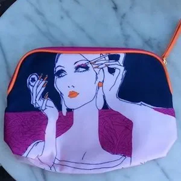 2 Cosmetic Bags - Picture 5 of 6